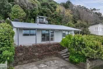 16 Moody Street, Gore Bay