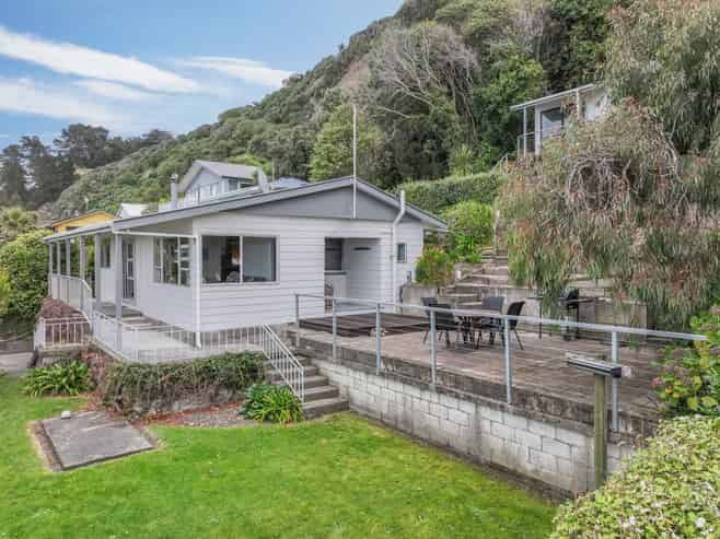16 Moody Street, Gore Bay