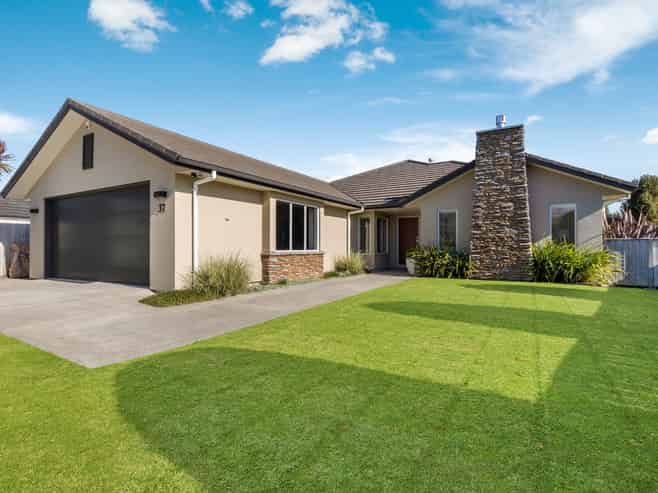 37 Searle Drive, Patumahoe
