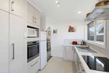 2/9 Lombard Place, Avonhead