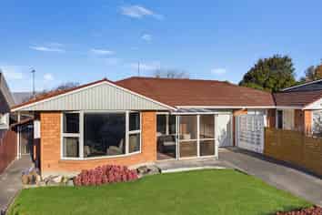 2/9 Lombard Place, Avonhead