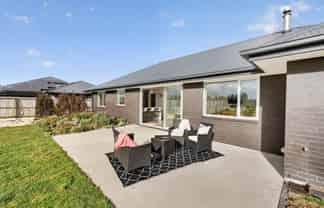 54 Graeme Foote Street, Darfield
