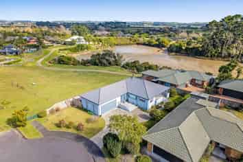 89 Elsie Drive, Waiuku
