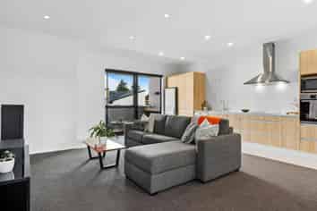 3/2 Frances Bryers Road, Hobsonville