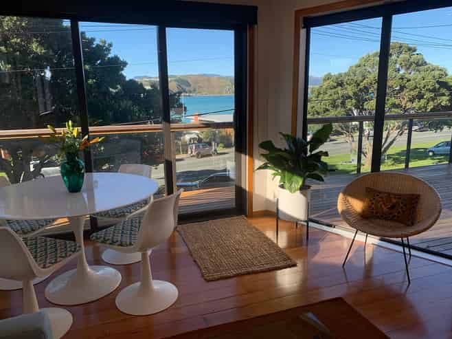 274 Queens Drive, Lyall Bay