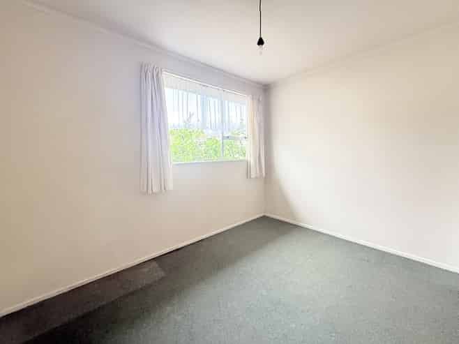 2/4 Rodney Street, Waiwhetu
