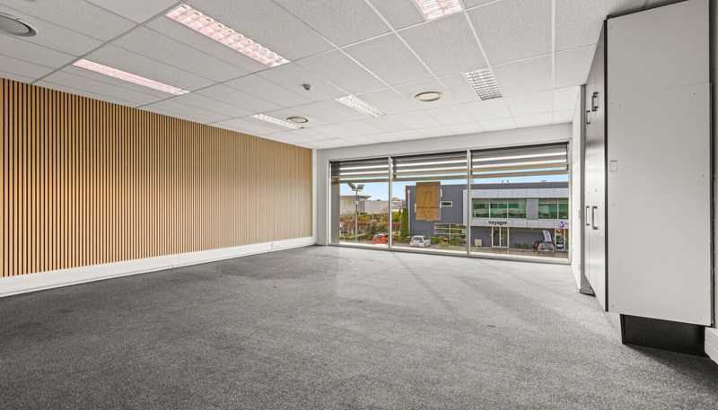 15/2 Barry Hogan Place, Riccarton