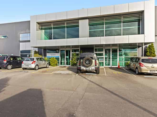 Tidy Turnkey Suite – Established Business Park