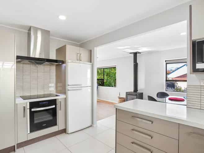 37 Redlands Grove, Swanson