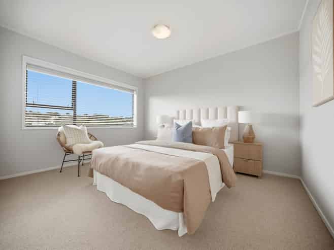 2/7 Newstead Avenue, Browns Bay
