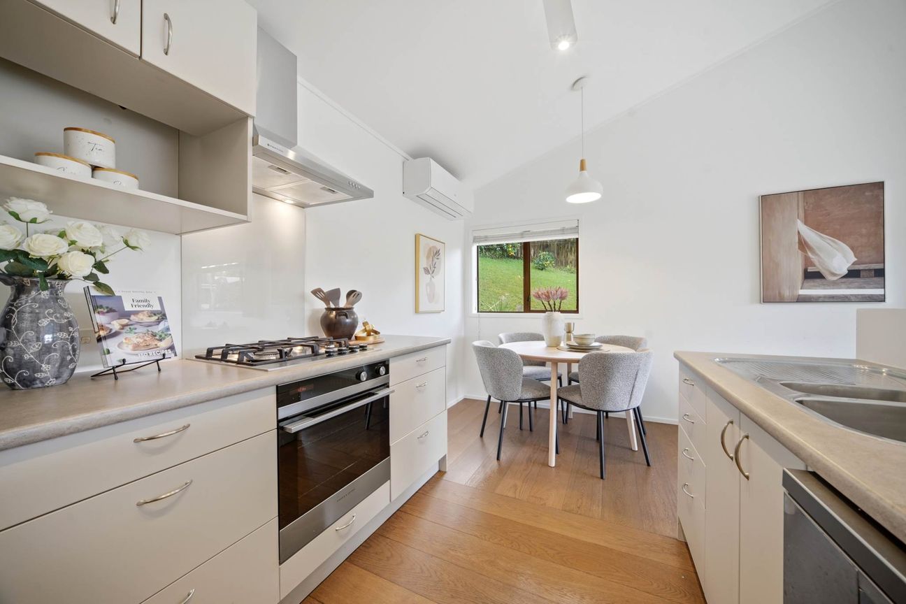 Modern 3-Bed with Expansive Backyard - Ansicht 4