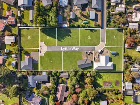 2 Lyttle Way, Featherston