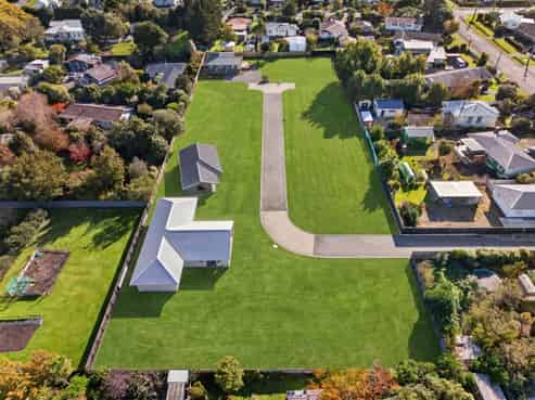 2 Lyttle Way, Featherston