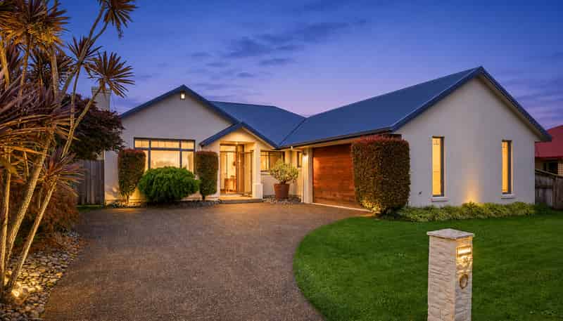 30 Oaklands Drive, Cambridge