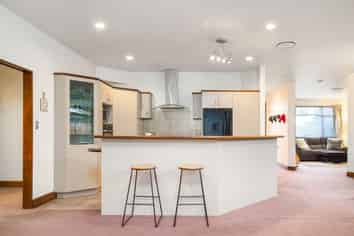 30 Oaklands Drive, Cambridge