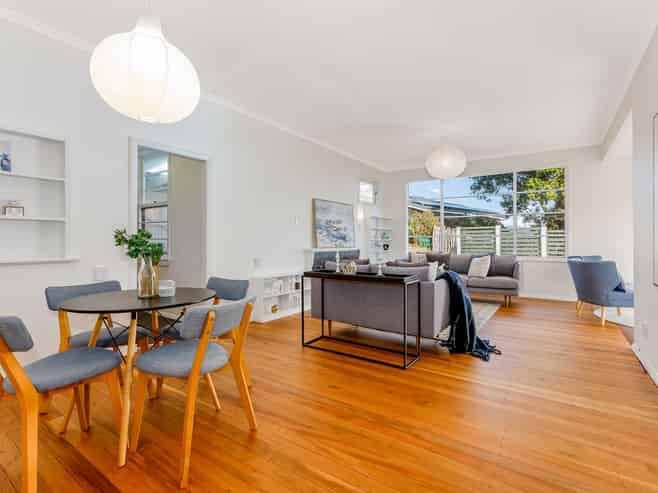 30 Roys Road, Plimmerton
