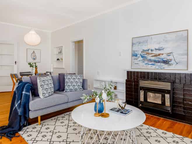 30 Roys Road, Plimmerton