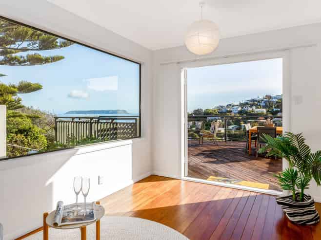 30 Roys Road, Plimmerton