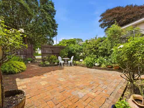 5 Magnolia Drive, Westown