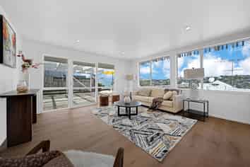 9 Colmar Road, Bucklands Beach