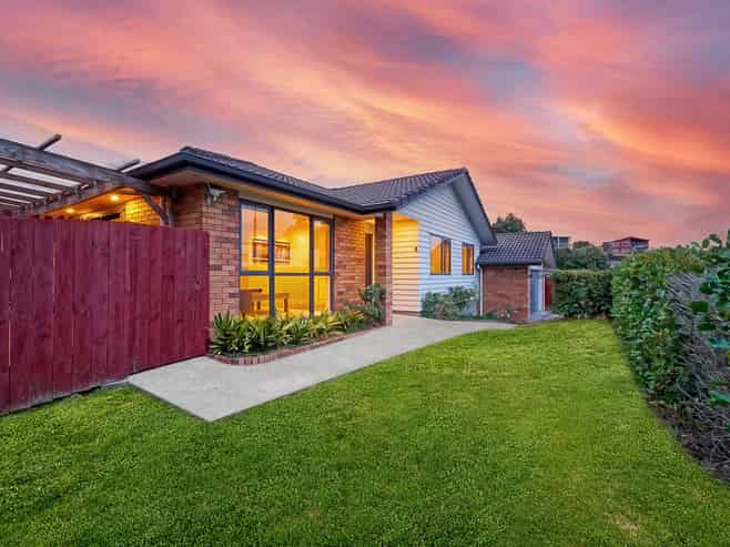 67 Tiriwa Drive, Massey