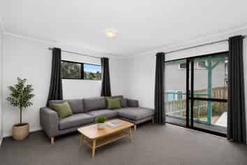 14 Owhiti Street, Titahi Bay