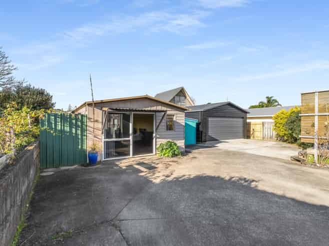 106 Lorraine Place, Whangamata