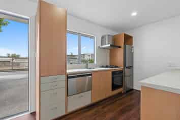 7/218 Captain Springs Road, Onehunga