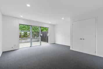 7/218 Captain Springs Road, Onehunga