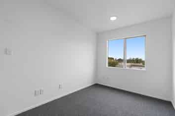 7/218 Captain Springs Road, Onehunga