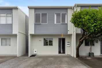 7/218 Captain Springs Road, Onehunga