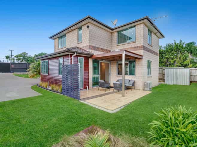 383 Lake Road, Hauraki