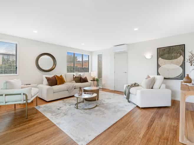 383 Lake Road, Hauraki