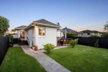 58A Eversleigh Road, Belmont