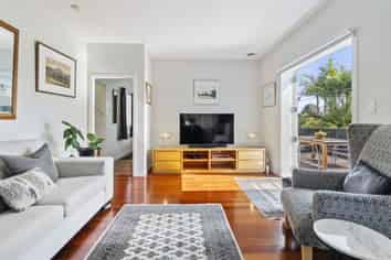 58A Eversleigh Road, Belmont