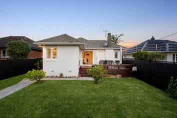58A Eversleigh Road, Belmont