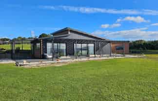 12 Marshall Road, Manukau Heads