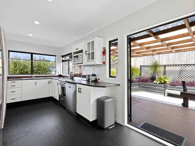 20 Sandiacre Way, Browns Bay