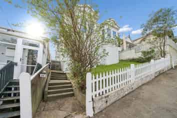 64 Herald Street, Berhampore