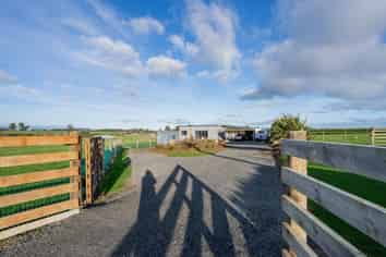 499 Avon Road, Tisbury