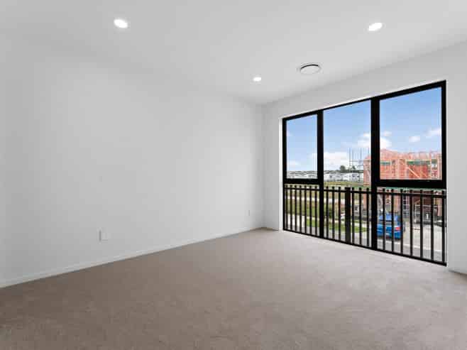 3 Sails Road, Hobsonville