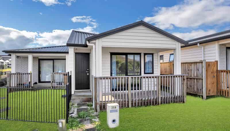 25A Tributary Parade, Karaka