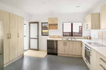 3/5 Henwood Avenue, Mangere East