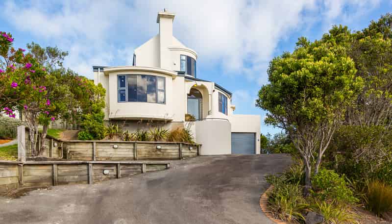 10 Signallers Grove, Strathmore Park