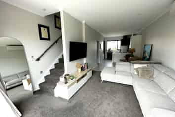 87 Kopuru, Whenuapai