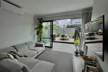 87 Kopuru, Whenuapai