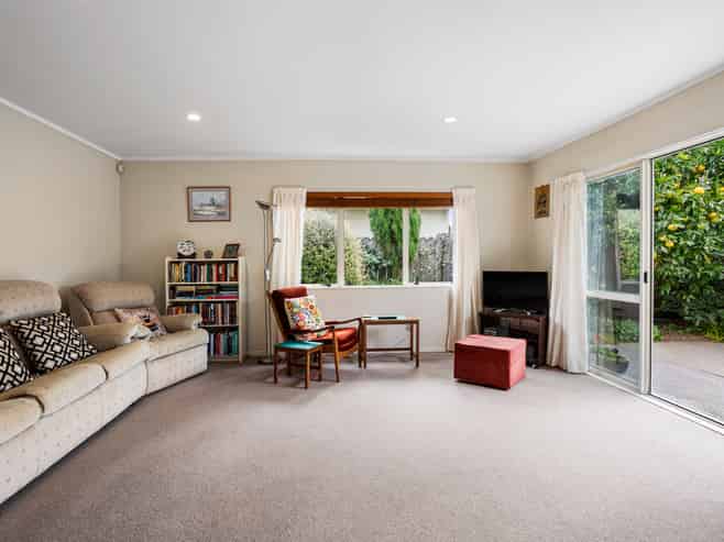 2/122a Selwyn Street, Onehunga