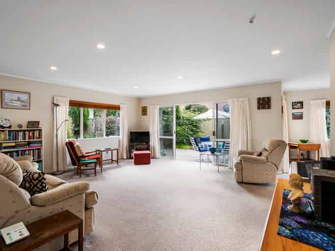 2/122a Selwyn Street, Onehunga