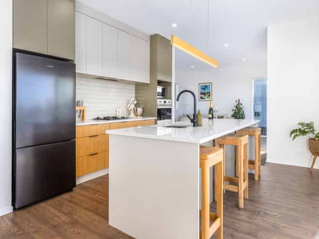 32 Hokioi Drive, Porirua
