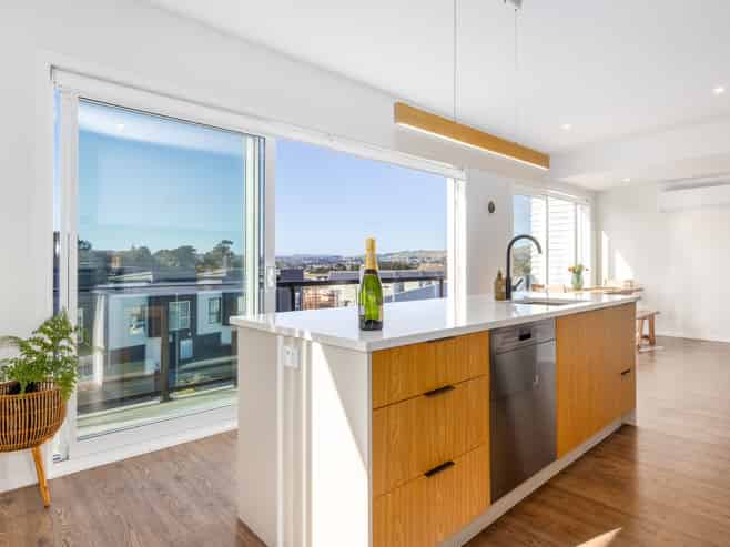 32 Hokioi Drive, Porirua